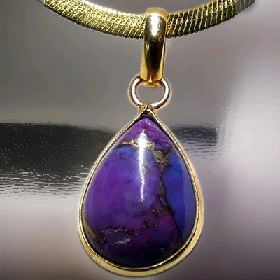 💜✨ Sugilith Anhänger aus 925 Silber vergoldet – Tropfen Cabochon Unikat 💜✨ - Bild 1 von 4