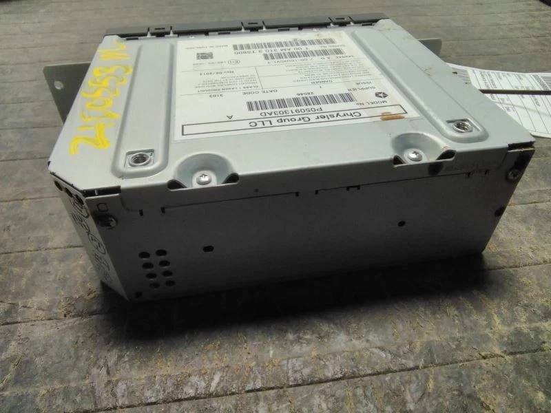 Equipo de audio radio estilo clásico compatible con camioneta Dodge 1500 13-22 1505507 Foto 3 de 4