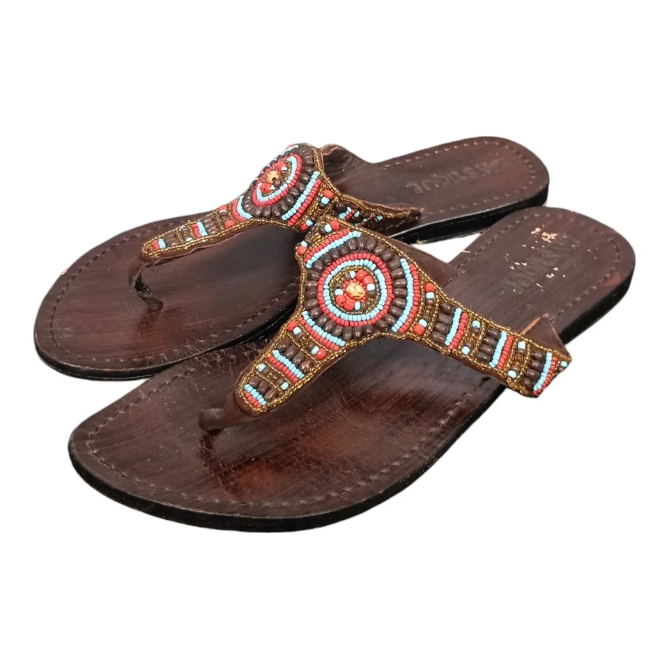 Sandalias Mystique 9 para mujer de cuero marrón tanga planas cómodas sin cordones informales con cuentas Foto 3 de 4