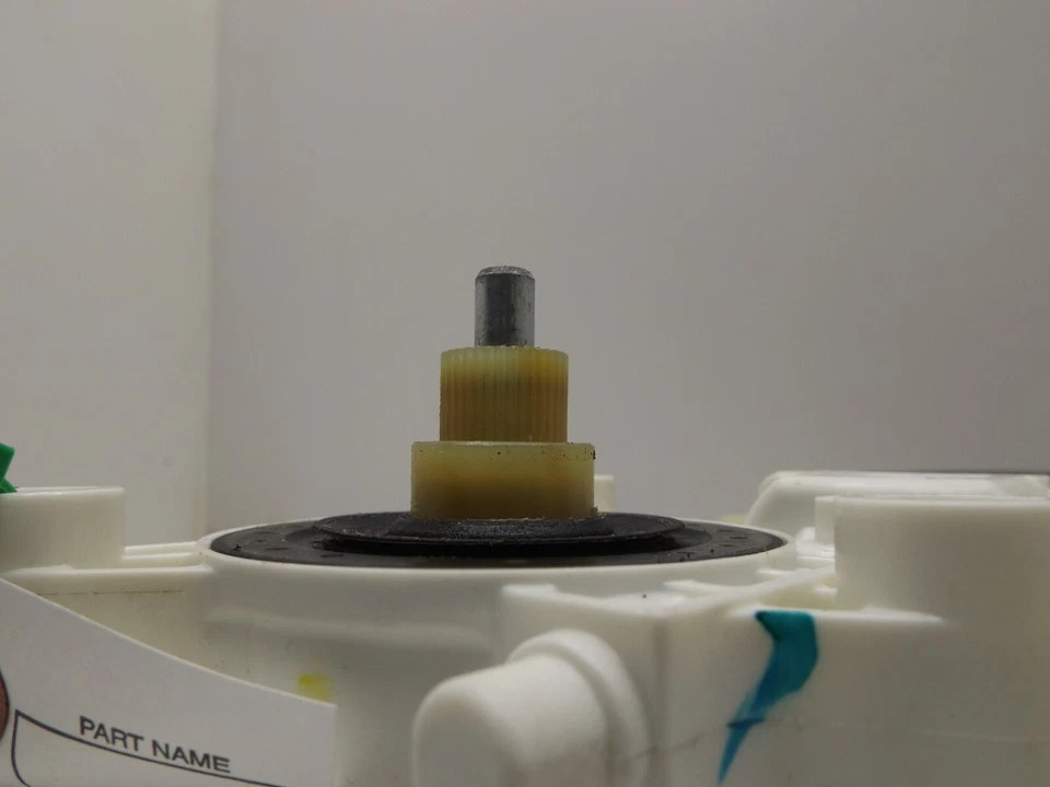 Chrysler Sebring 2007-2010 motor de ventana de puerta lateral del conductor trasero usado OEM 3006611 Foto 4 de 4