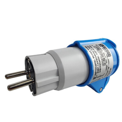 Camping Adapter mit Stecker Uni-Schuko 16A 250V CEE Kupplung Stromadapter