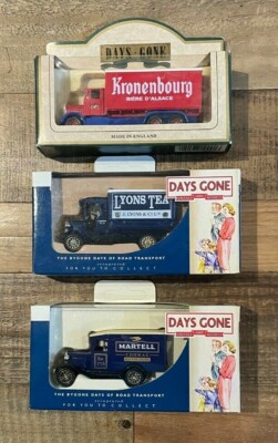 3 VINTAGE LLEDO DAYS GONE MODELLFAHRZEUGE KRONENBOURG, MARTELL, LYONS TEE BRANDNEU