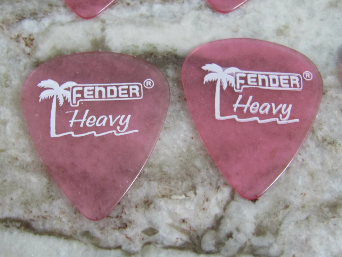 25 FENDER GUITAR PICKS CALIFORNIA CLEAR 351 TYPE