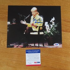 Broadcast Journalist BARBARA WALTERS signed 8x10 Photo PSA / DNA M83838