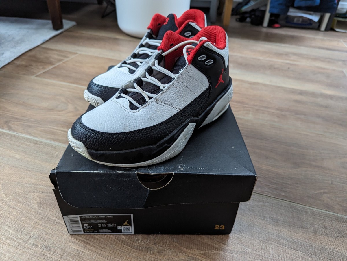 jordan max aura size 4.5