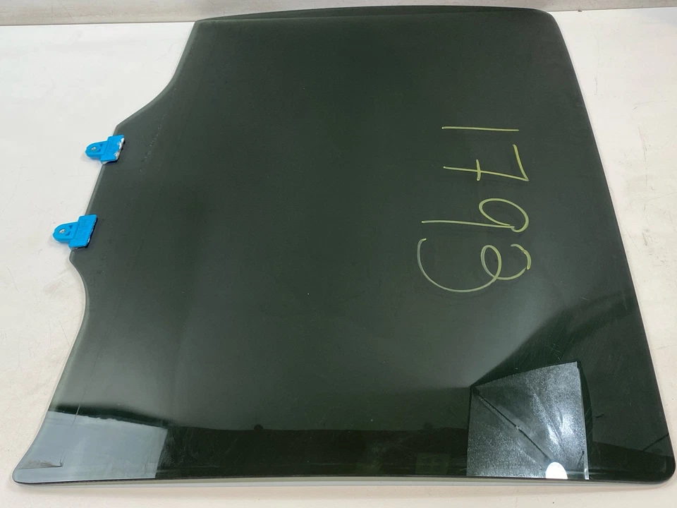 Se adapta a 16-24 NISSAN TITAN XD DOBLE CABINA PUERTA TRASERA DERECHA VENTANA VIDRIO PRIVACIDAD TINTE Foto 2 de 4