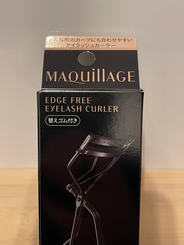 Shiseido Maquillage Edge Free Eyelash Curler with 4 Extra Rubber Refills - Picture 3 of 4