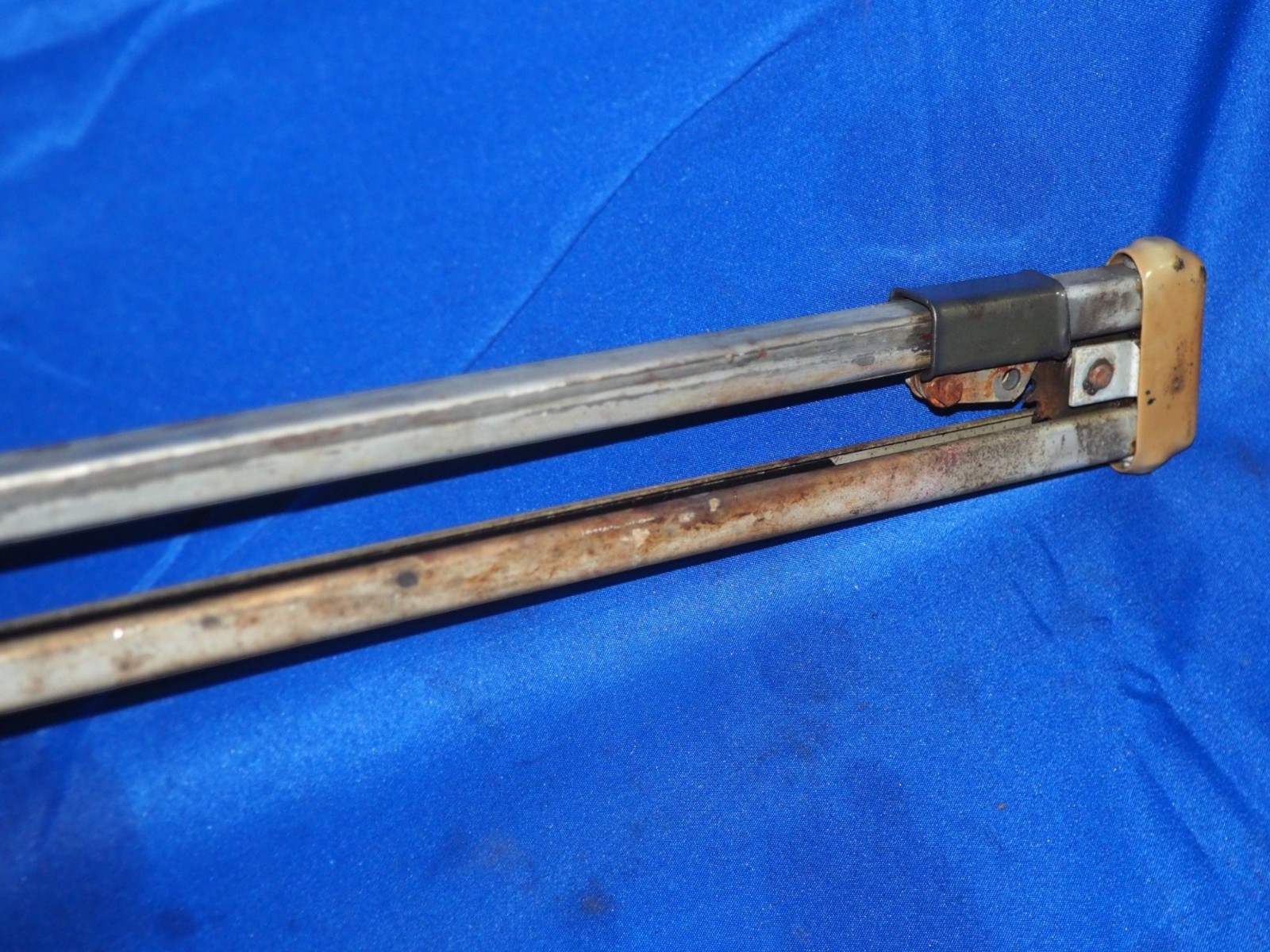Rolls-Royce Silver Shadow 1965-1980 Power window motor