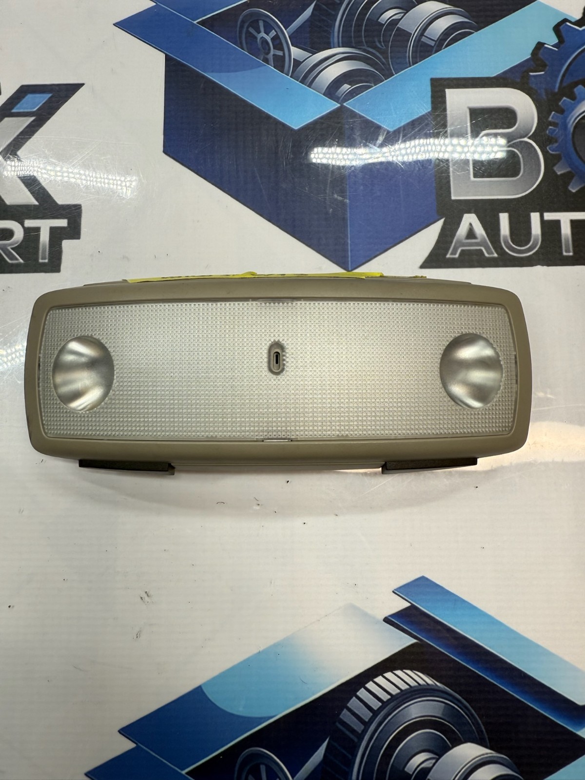 2011-2018 VOLVO XC60 S60 V60 REAR INTERIOR READING LAMP DOME LIGHT OEM 39826651