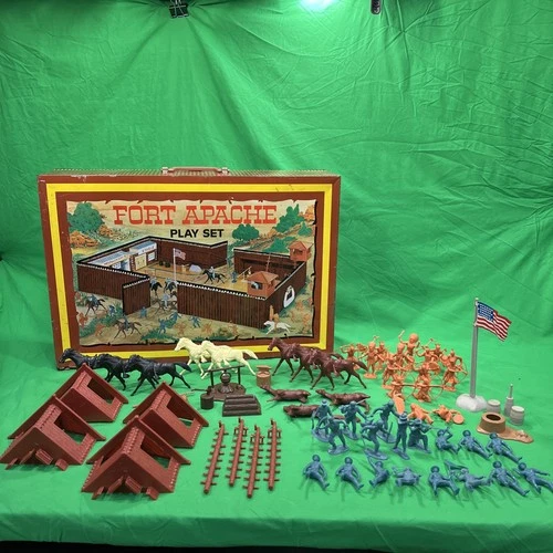 1967 MARX Fort Apache Play Set Tin Lithograph Carry Case Indians Cowboy #6068C