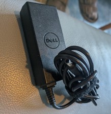 Genuine Dell 45W AC Power Adapter Charger 19.5V 2.31A HK45NM140 070VTC 4.5mm Tip