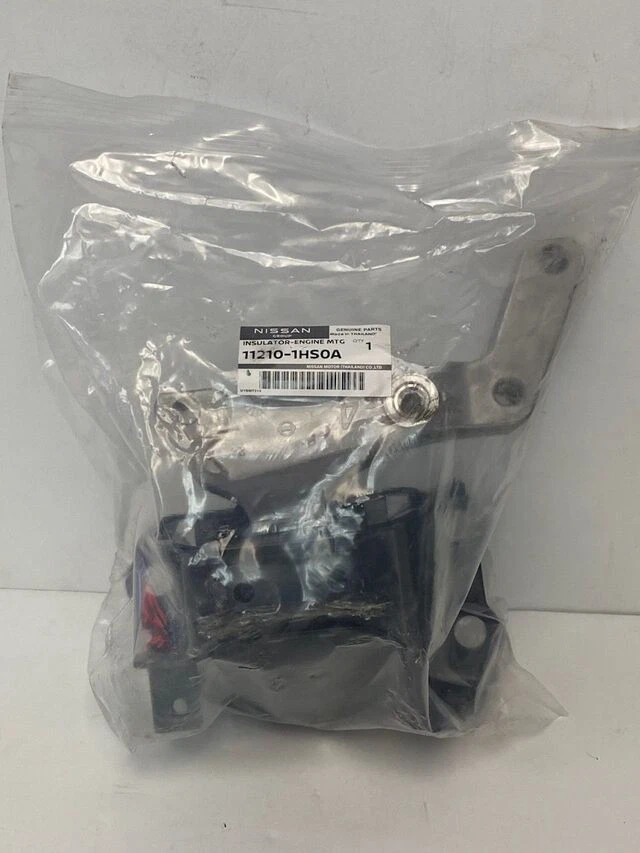 Genuine Nissan Versa Sedan 12-19 Versa Note 13-19 Right Side Mount 11210-1HS0A N - Image 2 of 4