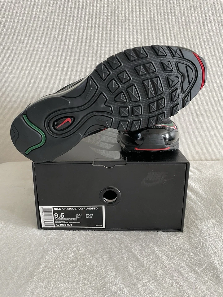 Air max 97 Undefeated Black 9.5 US / 43 EU - Photo 3/4