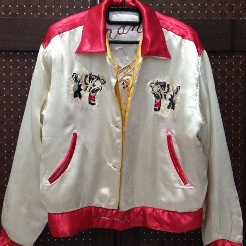 varsity sukajan