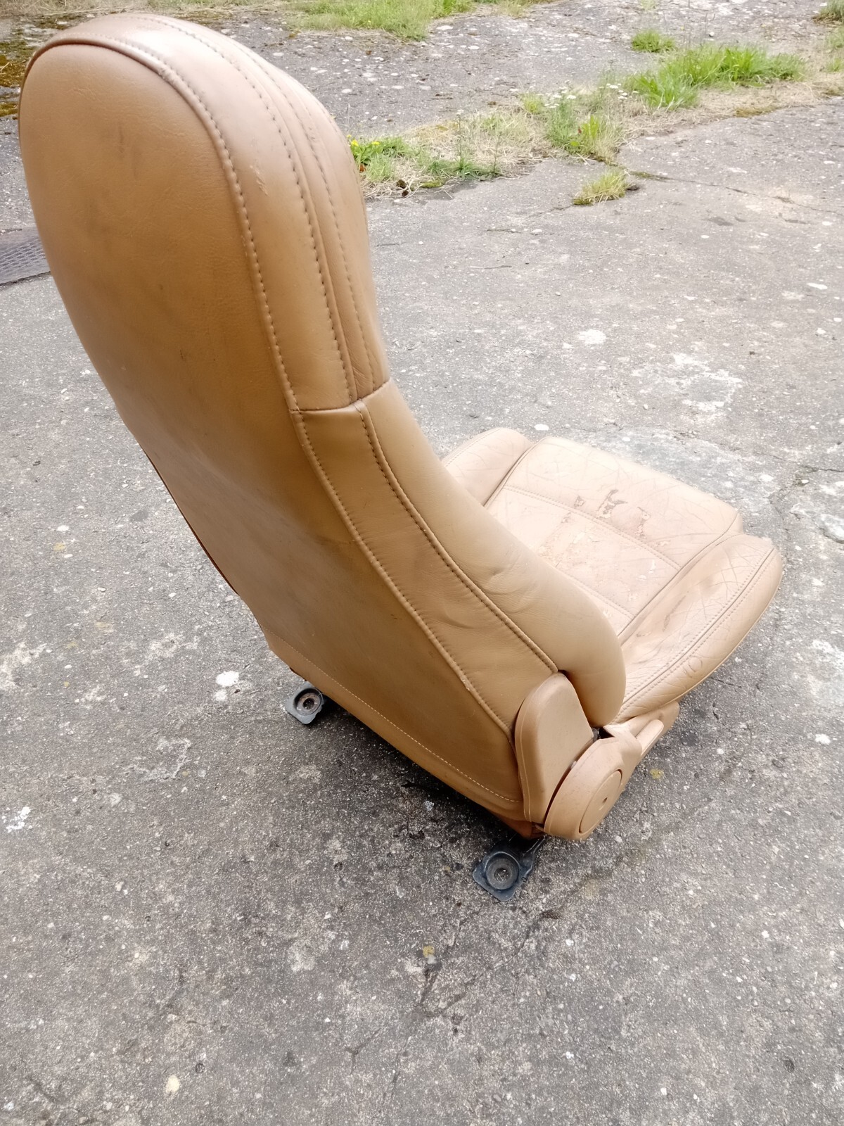 Mk1 Mazda Mx5 Eunos leather drivers seat, spares or repair, Collect