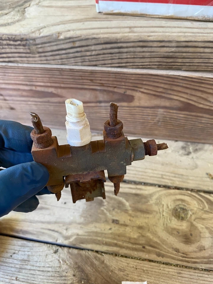 1968 1969 Ford Torino Передний Барабанный Тормоз Распределительный Блок Wagner СЕРДЕЧНИК НЕПРОВЕРЕННЫЙ - Изображение 4 из 4