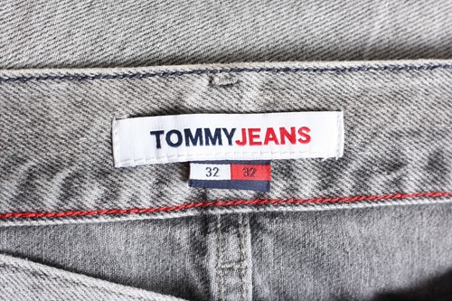 TOMMY HILFIGER JEANS DAD JEAN Regular Tapered Jeans Men Size W32 L32 DZ4974 - Picture 7 of 9