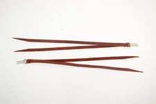Saddle strings - Burgundy - 1/2" x 20" w/ Clip & Dee (F185)