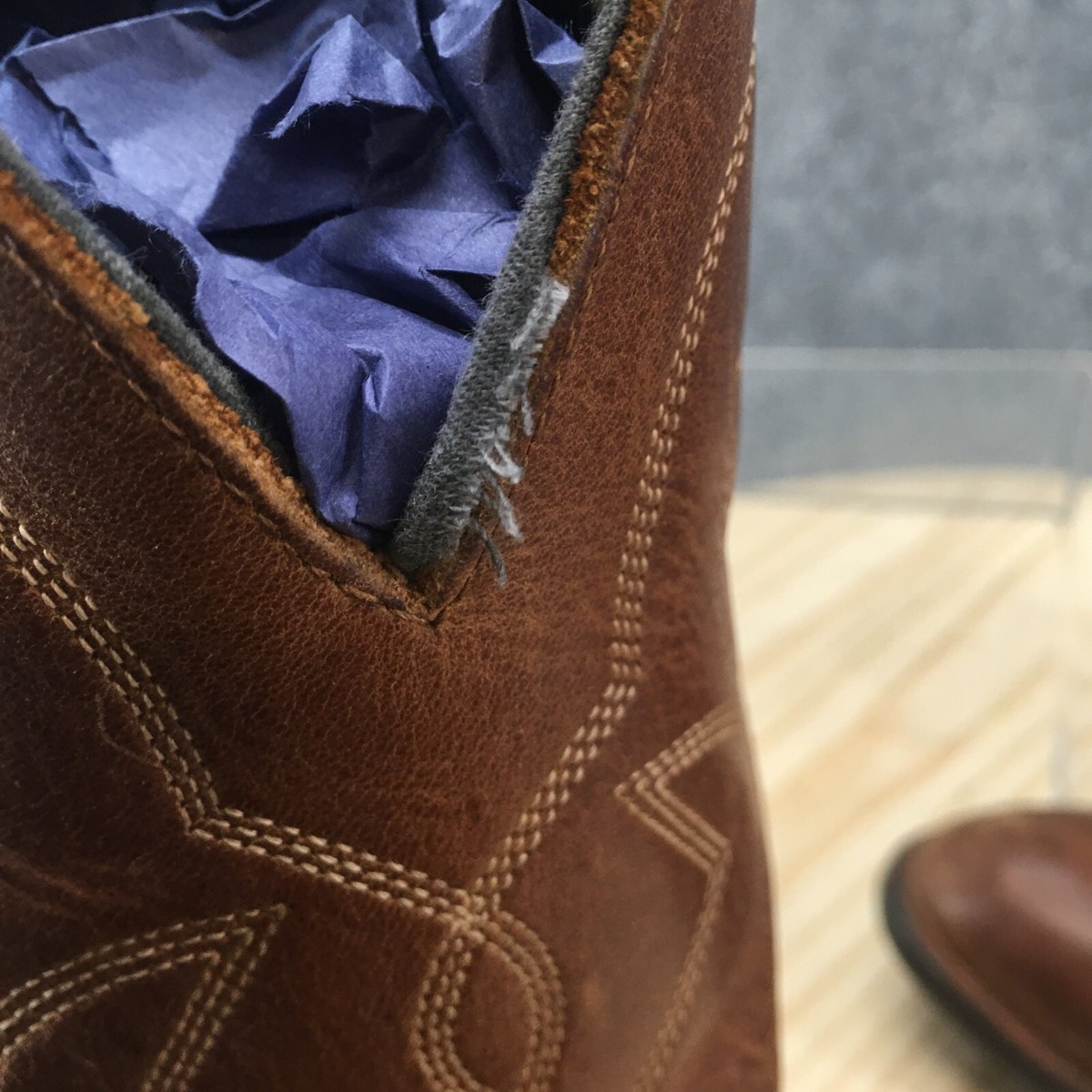 Paire De Boots Pour Homme En Cuir Marron Effet Vieilli - REDSKINS