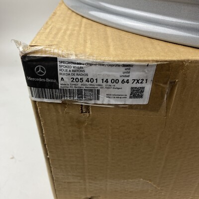 Genuine Mercedes-Benz OEM 19