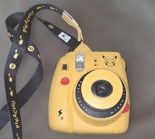 1day ship  Near Mint   RARE Fujifilm instax mini8 Pikachu Pok mon Center
