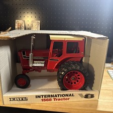 Ertl International 1568 V8 Tractor Diecast 1/16 Scale USA 1994 NOS 4603 farm