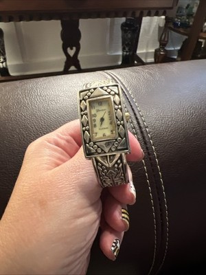 Geneva Platinum #5073 Women s Silver Tone Ornate Cuff Bracelet Watch