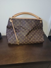 Monogramma Louis Vuitton Artsy autentico usato con cura