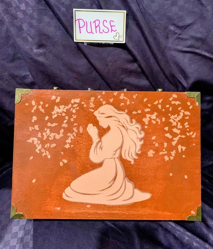￼ UNIQUELY HAND DESIGNED PURSES AND JEWELRY BOXES