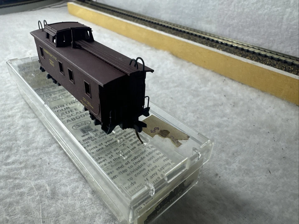 Kadee Micro Trains N Scale Union Pacific Caboose #50010 For Train, Set Layout - Image 3 of 4