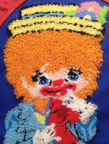 De Colección Años 80 Bordado "Greatest Thinker Clown" Hecho a Mano H/24" X 16"/Con Envío Gratis - Imagen 2 de 11