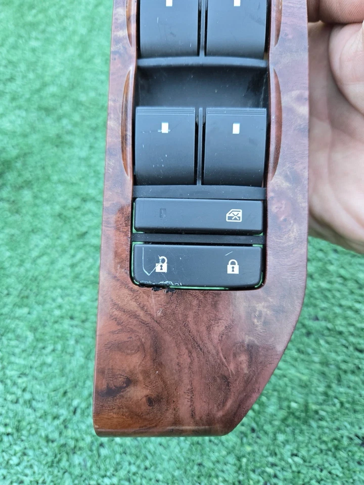 2007-2013 凯迪拉克凯雷德主电源窗开关木纹原始设备制造商 15906883  — 第 2/4 张图片