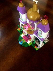 LEGO Disney: Palace Pets Royal Castle (41142) W/INSTRUCTIONAL MANUAL 100% COMPLE