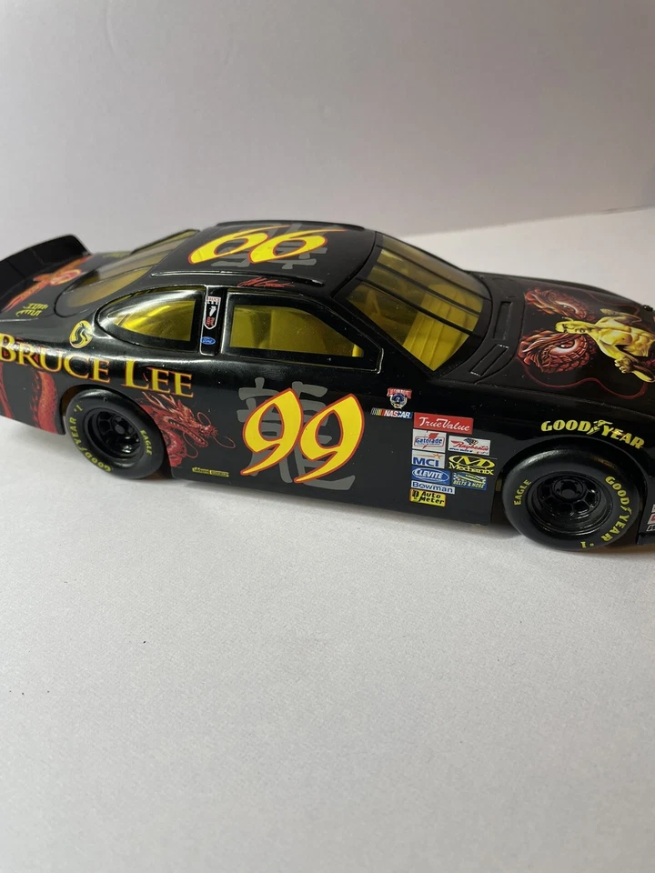 #99 Jeff Burton Bruce Lee 1:24 Diecast NASCAR Ford Taurus Mattel 1997 - Image 2 of 4