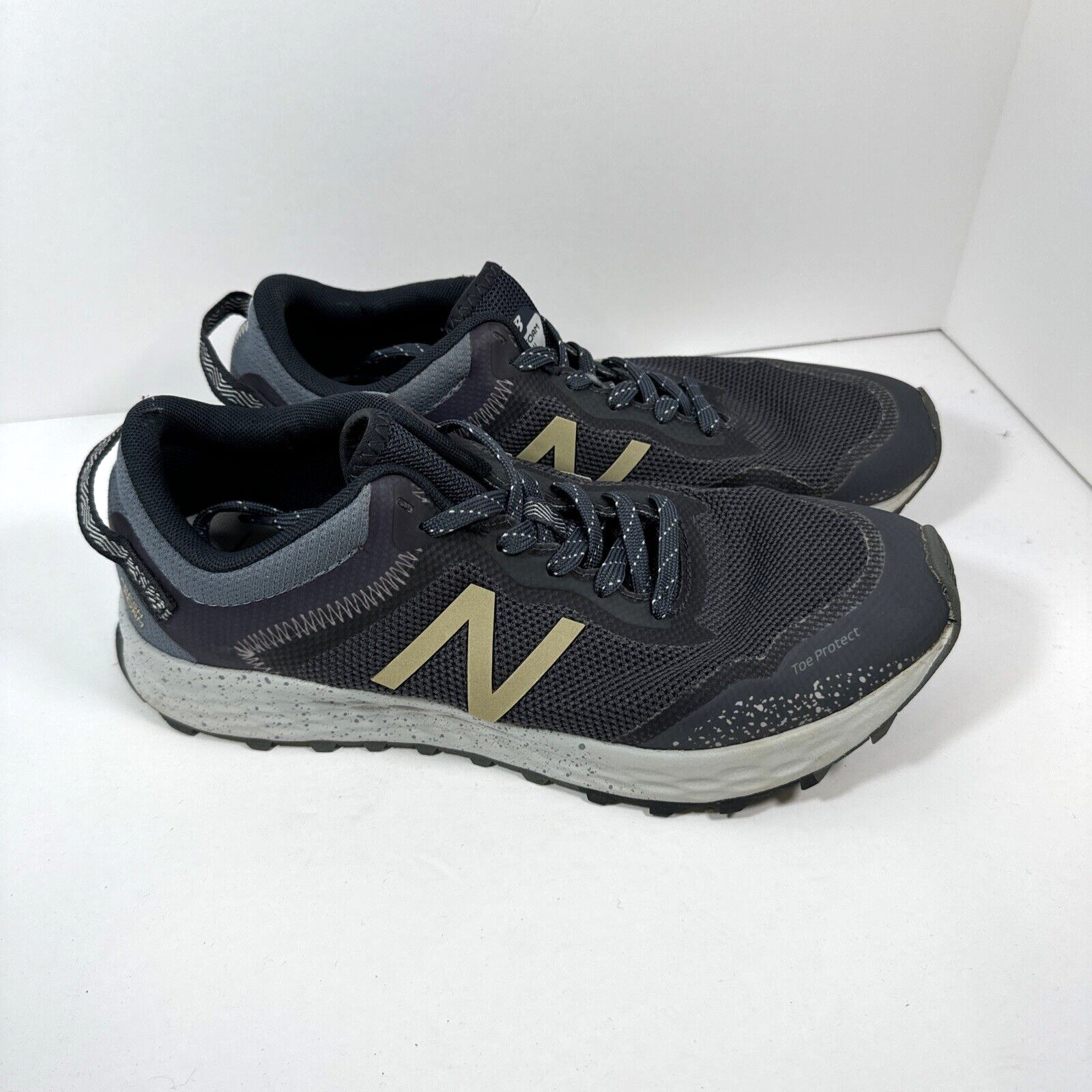 New Balance Fresh Foam shoes womens 10 Arishi blue Hiking toe protect sneakers