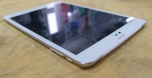 TGB100 ZTE Tab 2 Meo Tablet 2 E8Q 7.9 inches READ DESCRIPTION - Picture 3 of 5
