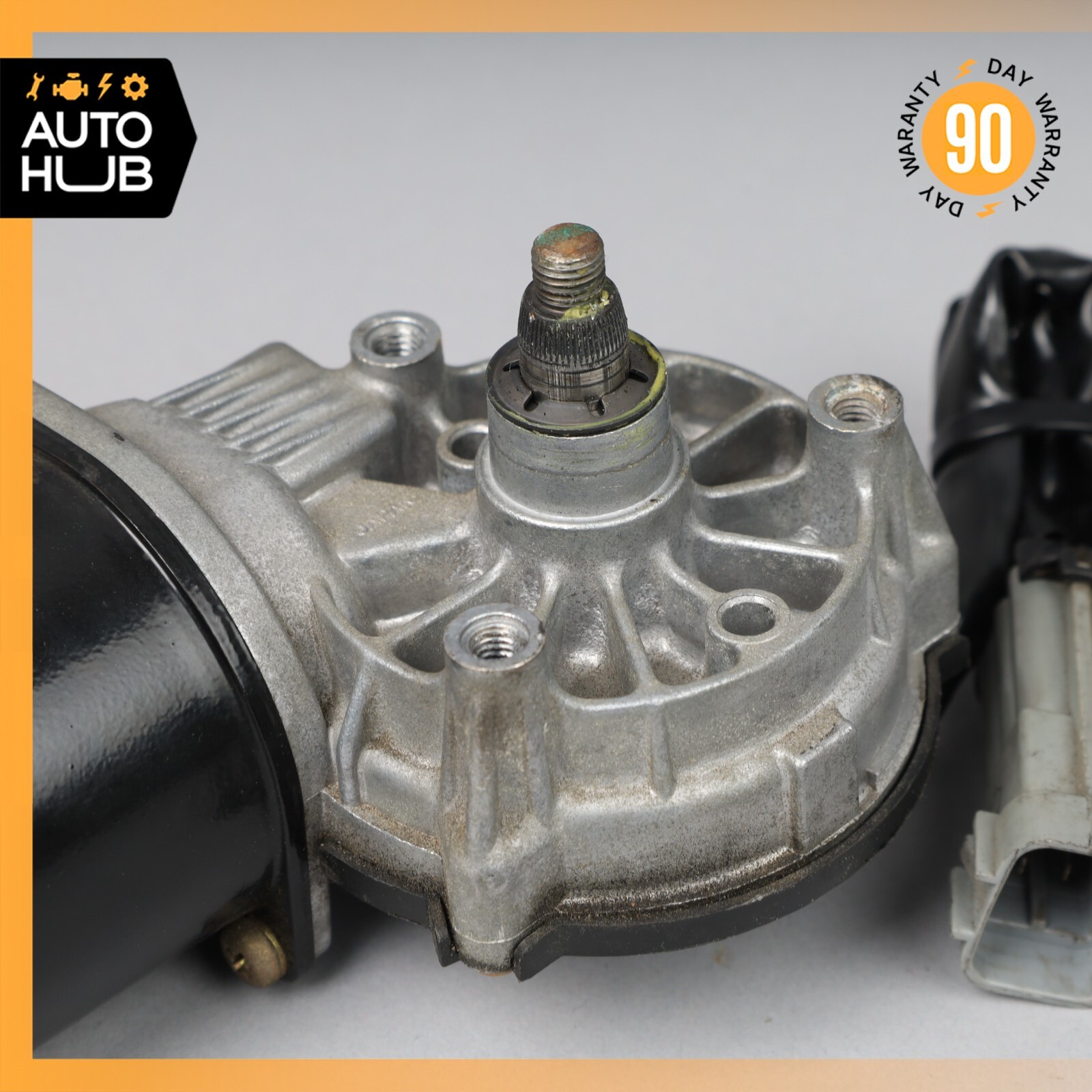 03-19 Maserati Quattroporte M139 Windshield Wiper Motor 68468000 OEM