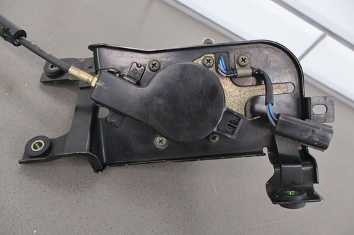 93-95 Mazda RX7 FD Cruise Control Module W/ Cruise Throttle Cable (102K Miles) - Picture 13 of 18