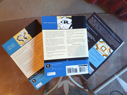 3 books:The art of R programming, Inventing your own Computer Games & Pygame - 第 2/24 張圖片