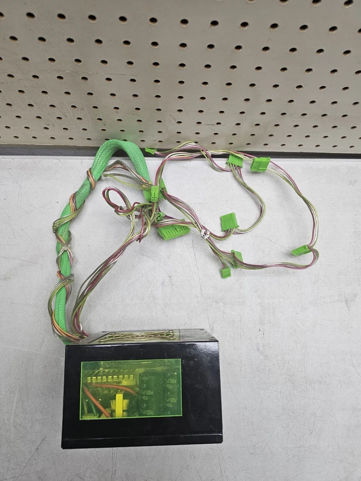 ULTRA ATX Switching Power Supply 400W Model: WIN-400PS Tested and Works - Image 2 of 4