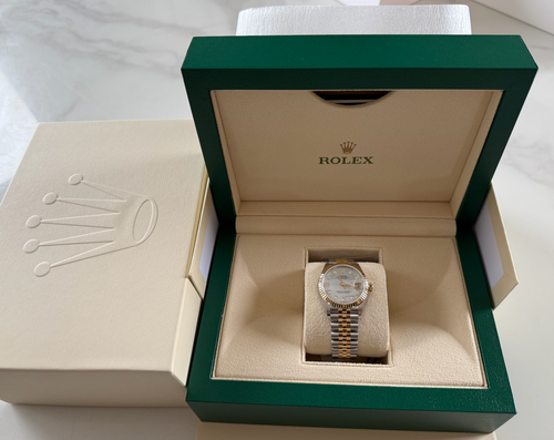 Rolex Datejust 31 - Yellowsor Mother of Pearl - 278273 - Brand New Unworn 2024 - Picture 2 of 8