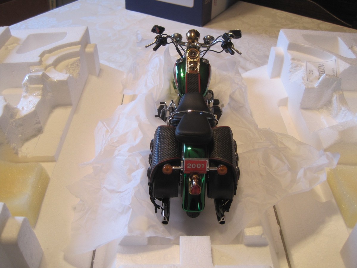 Franklin Mint Harley Davidson 2001 Christmas Heritage Franklin Mint Harley Davidson 2001 Christmas Heritage