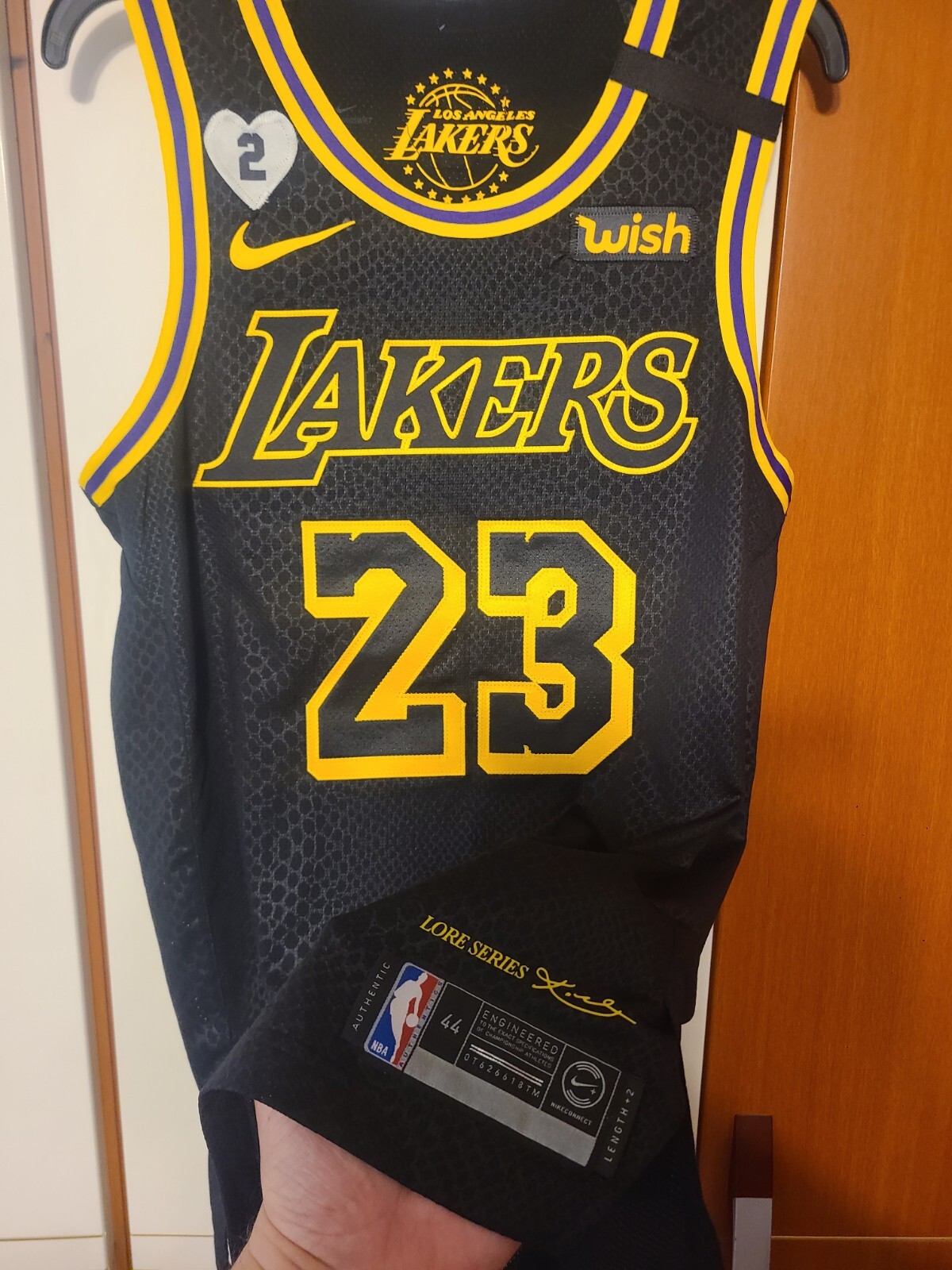Picture 1 of 16