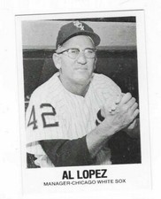 1977 TMCA AL LOPEZ #32 CHICAGO WHITE SOX