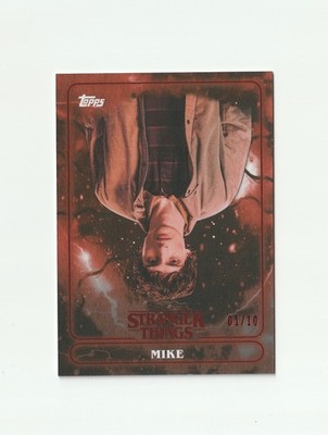 Mike - UPSIDE DOWN SSP Red 1/10 - Topps Stranger Things Into The Upside Down