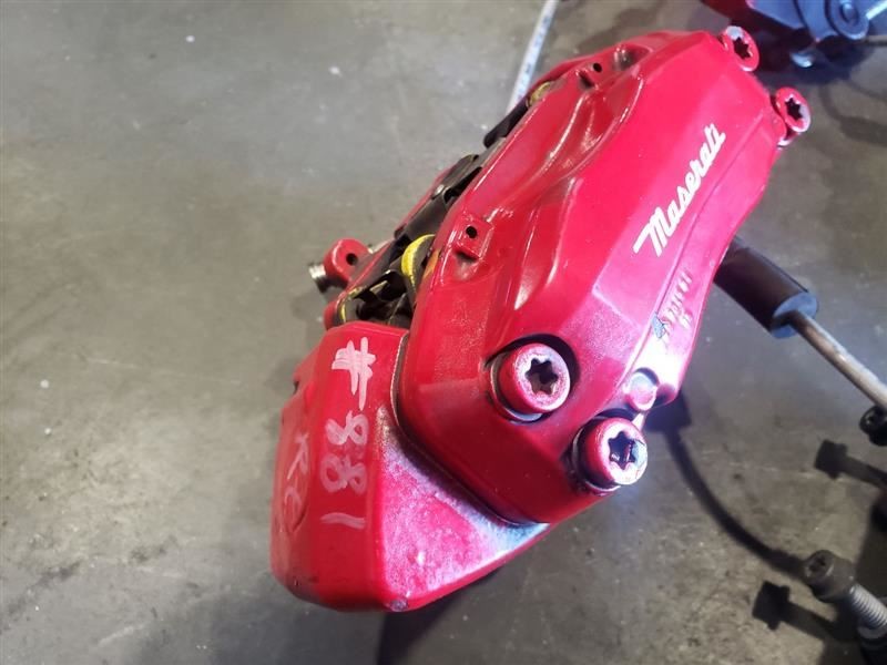 2007 Maserati Quattroporte Brake Caliper Set With Connection Lines OEM