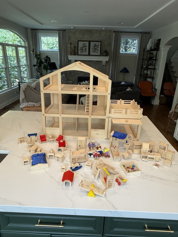 Ryan’ Room Wooden Dollhouse and Garage With Furniture & Dolls