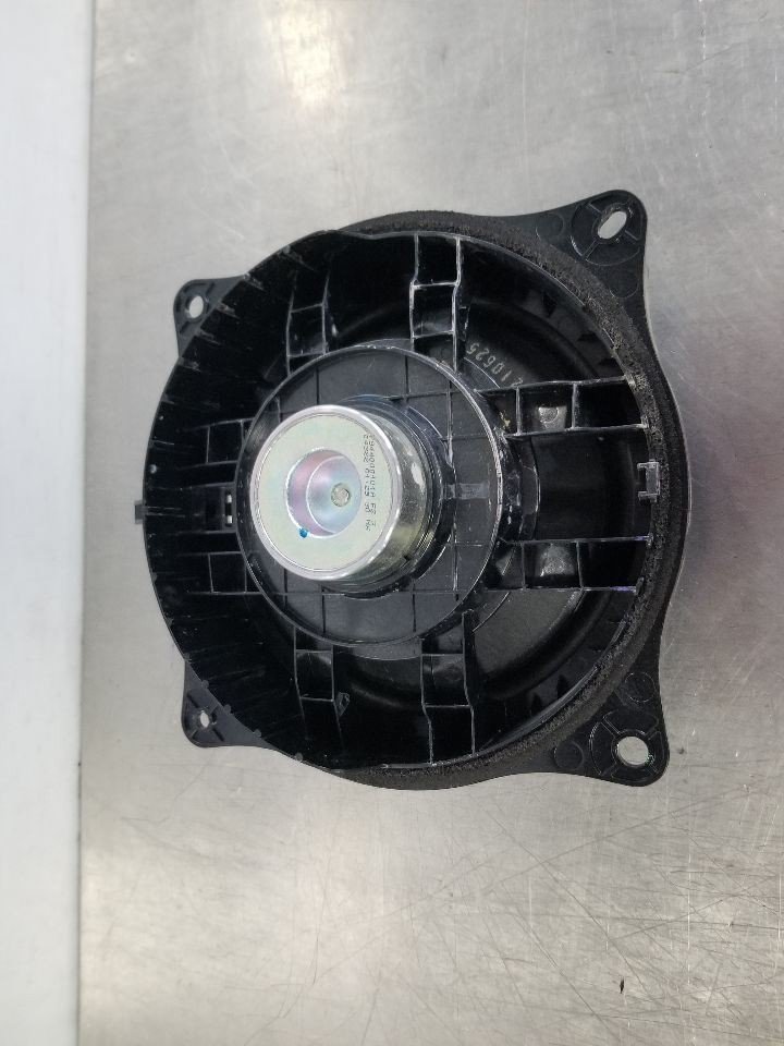 22 2022 LEXUS RC300 F SPORT FRONT DOOR SPEAKER SET WITH PACKAGE TRAY