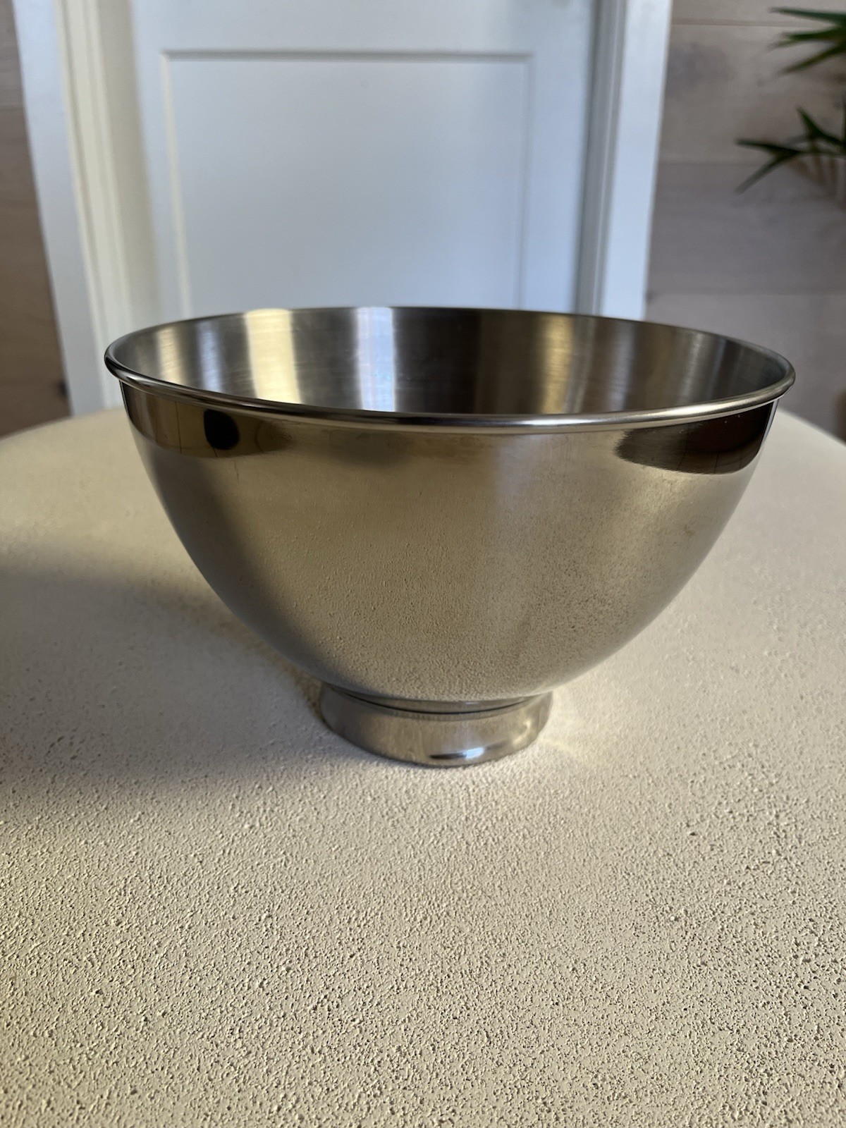 KitchenAid 3 Quart Stainless Steel Mixing Bowl for K30 Stand Mixer with Turn Lock-image