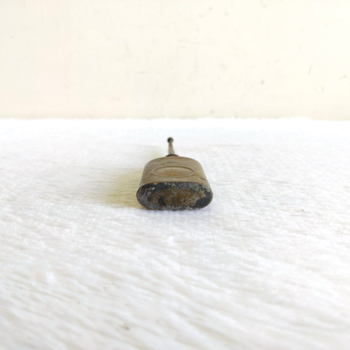 1930s Vintage Brass Sewing Machine Oil Can Sewing Collectible Rich Patina M686 - Picture 6 of 7